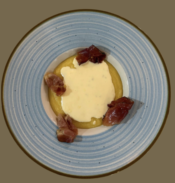 Полента с горгонзола и спек